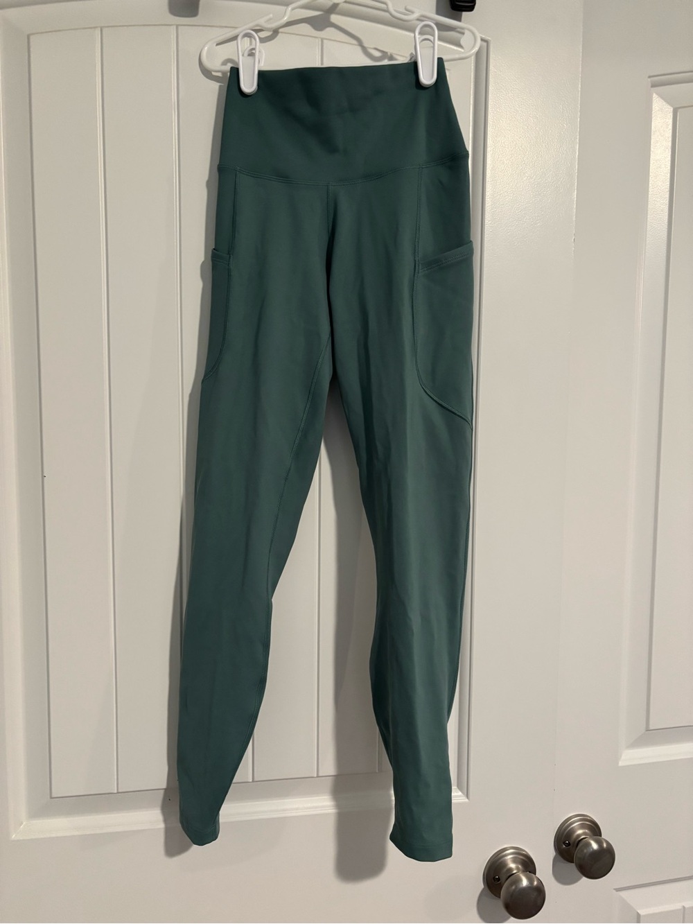 Nike Teal High-Waist Leggings with Side Pockets